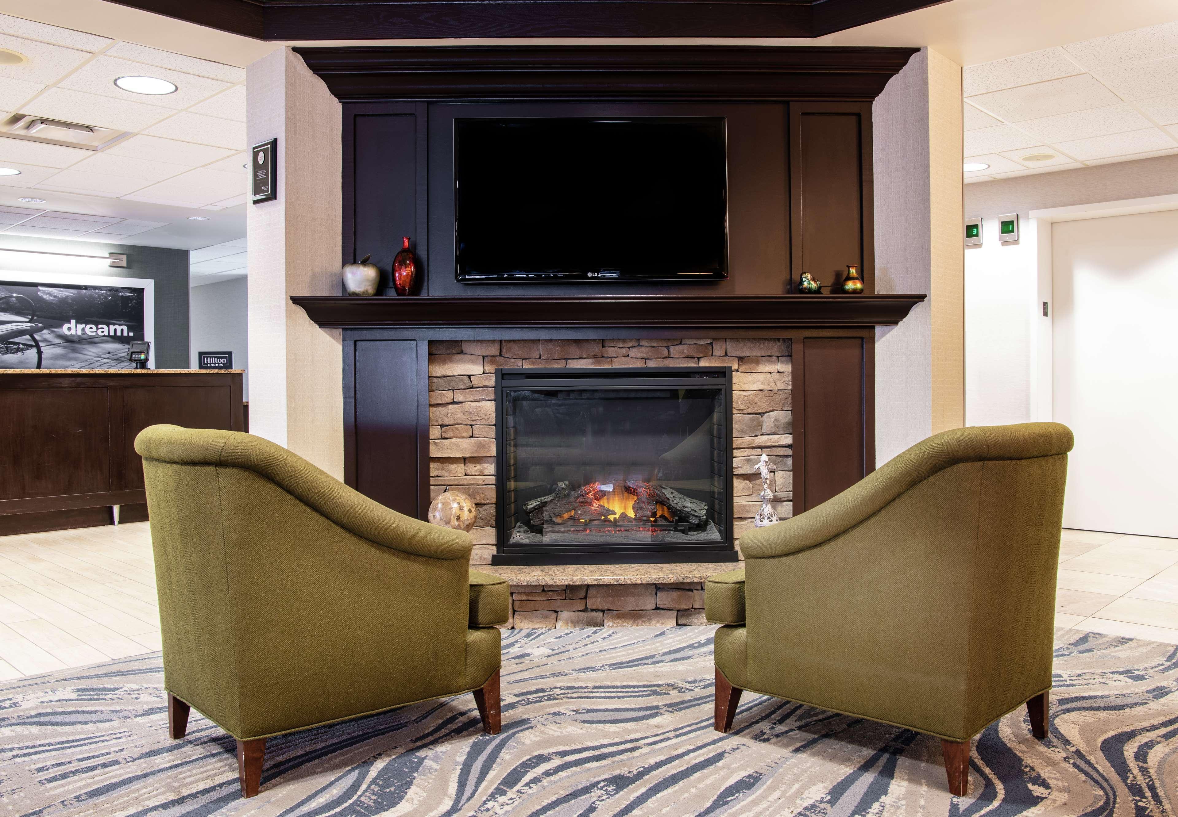 Hampton Inn Erie-South Eksteriør bilde