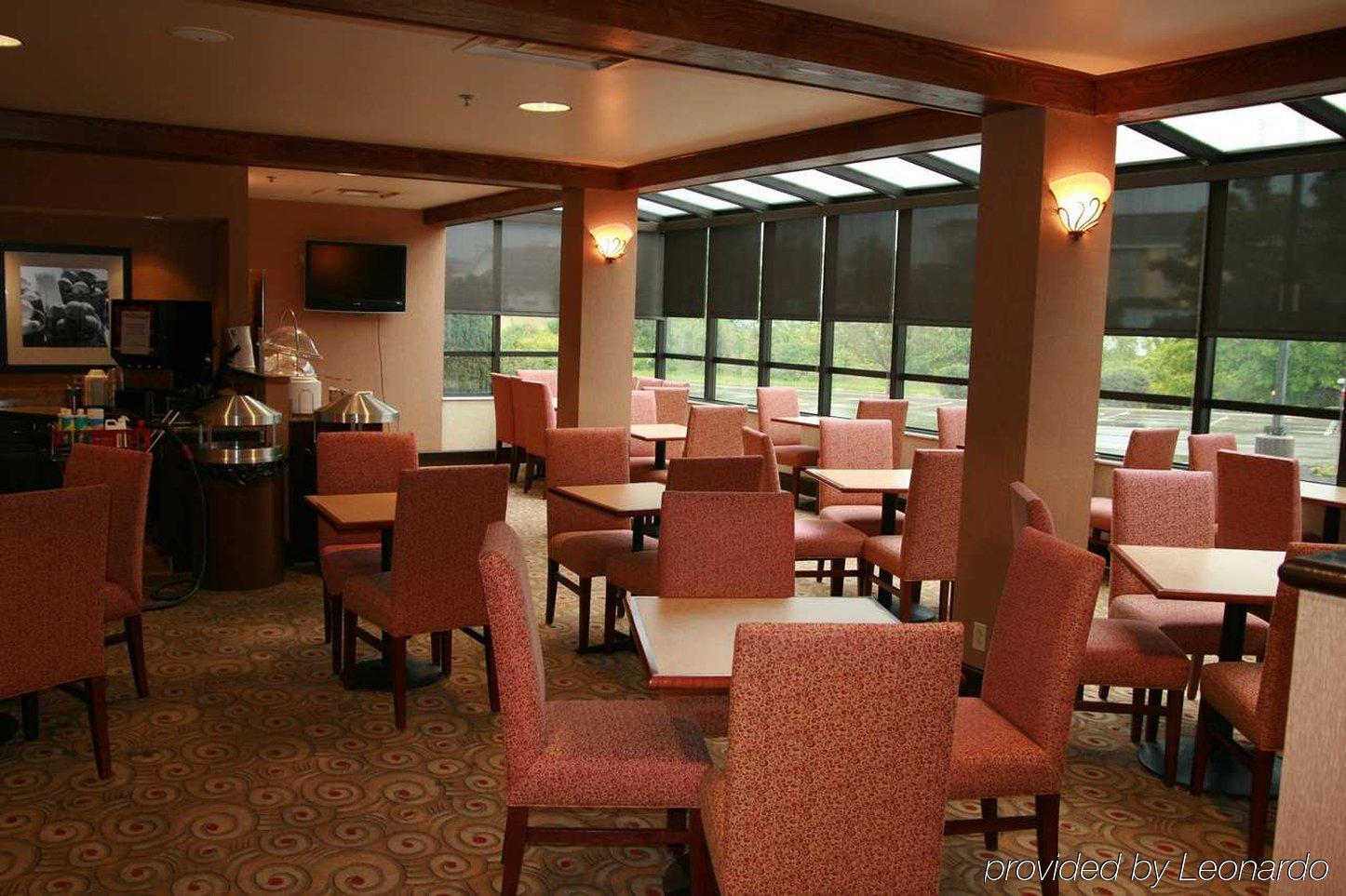 Hampton Inn Erie-South Restaurant bilde